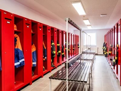 Eurobox KG Feuerwehrspinde Comfort: Hochwertige Lösungen für Feuerwachen