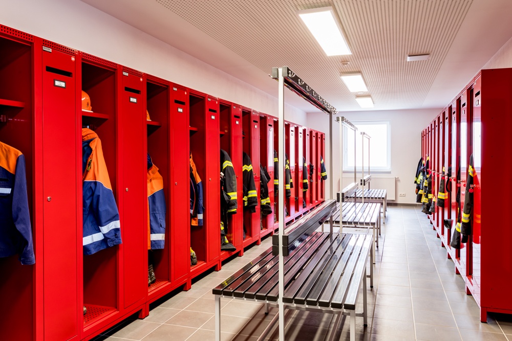 Eurobox KG Feuerwehrspinde Comfort: Hochwertige Lösungen für Feuerwachen