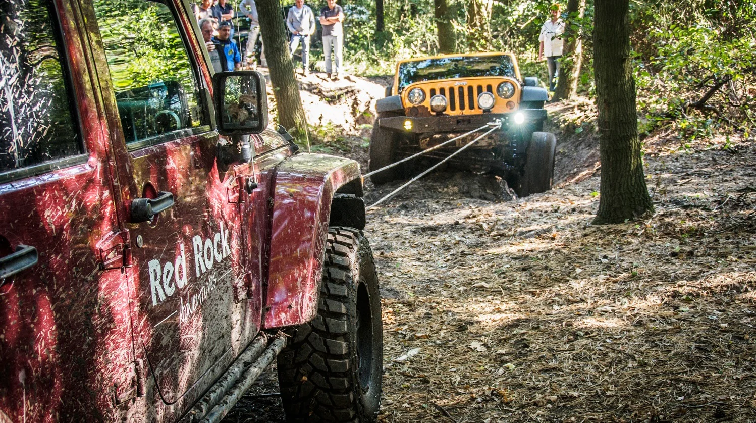 Von Profis für Profis: Techtradesystem Offroad Zubehör und Seilwinden, die im Gelände den Unterschied machen