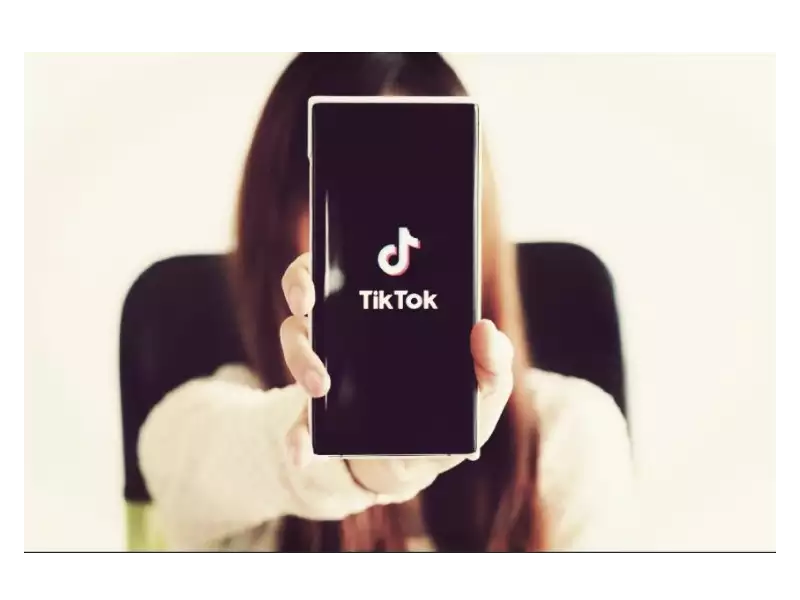Hinter den Kulissen: Die Psychologie, ein TikTok-Follower zu sein