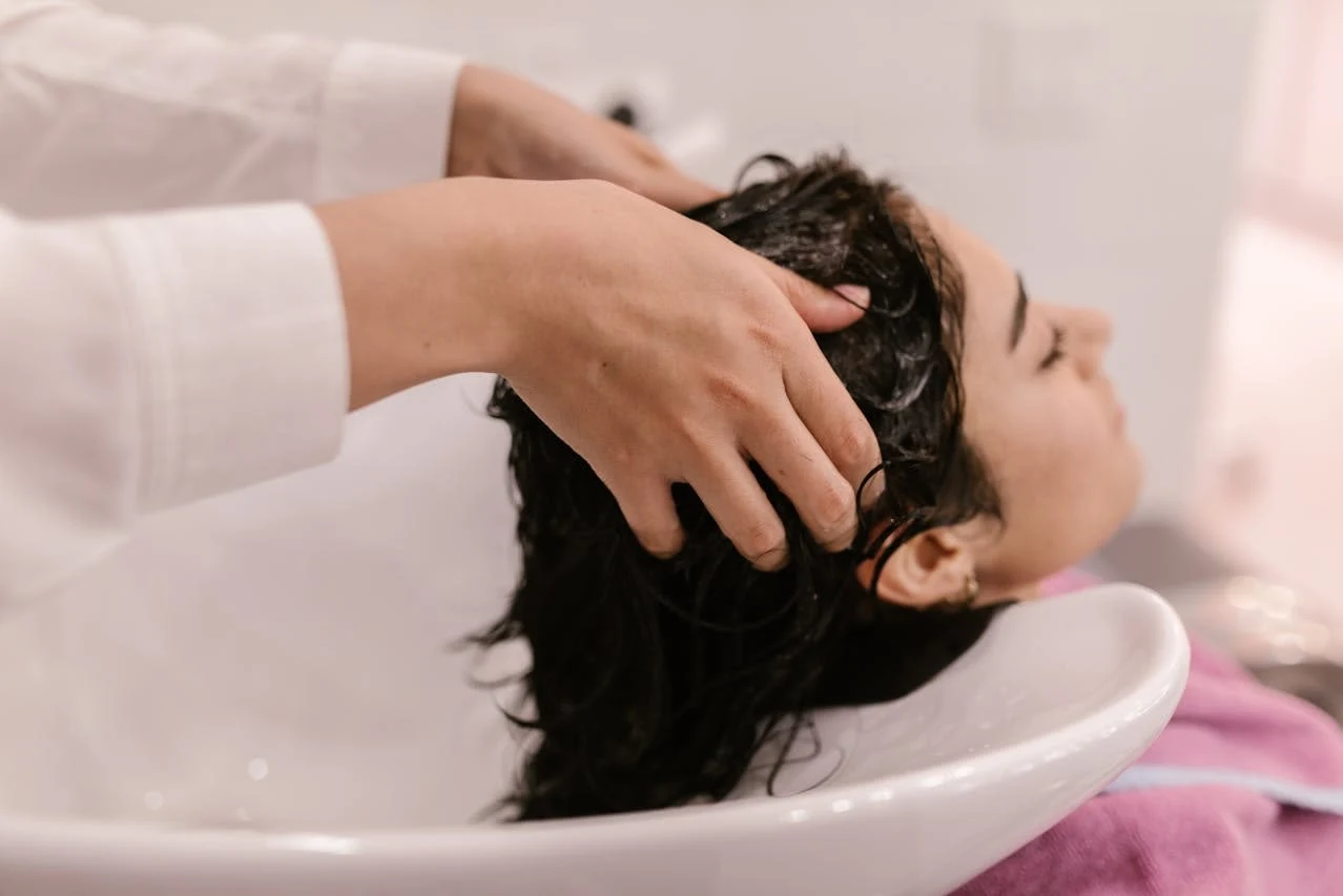 Komfort neu gedacht mit dem Friseur Haarwaschbecken