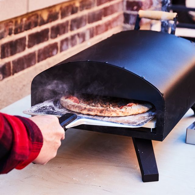 Genießen Sie den Sommer mit Ihrem eigenen Holzbackofen: Kulinarische Abenteuer im Freien